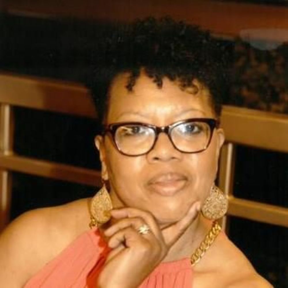 Meet your Posher, Myrna